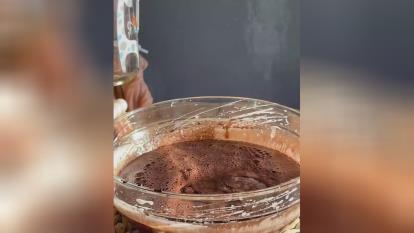 پوستر کیک دابل چاکلت