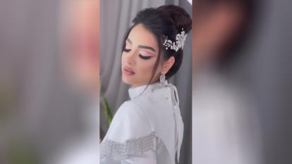 پوستر میکاپ کار در ساوه /سحر مرادی