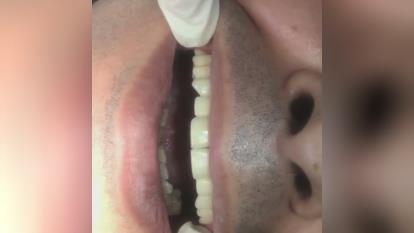 پوستر کلینیک دندانپزشکی شهاب