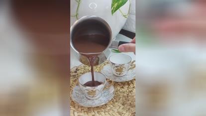 پوستر هات_چاکلت خونگی☕️ مواد لازم شکر 2 ق غ پودر کاکائو 2 ق غ...