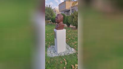 پوستر 54.ساخت سردیس یادبود با هر جنس و ابعادی