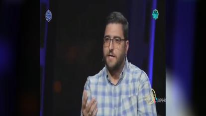 پوستر شخصی را دیدم که بخاطر دزدی از مال مردم داشت عذاب می کشید...