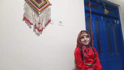 پوستر شعر خوانی دختر روستایی در وصف مازندران