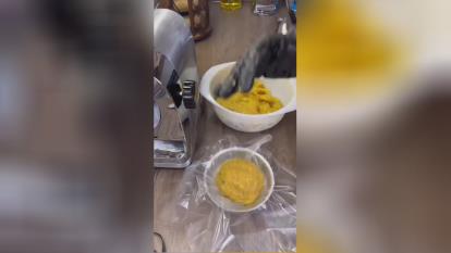 بهتون پیشنهاد میکنم این برگر مرغ خوشمزه رو درست کنید و لذت ببرید😋😋