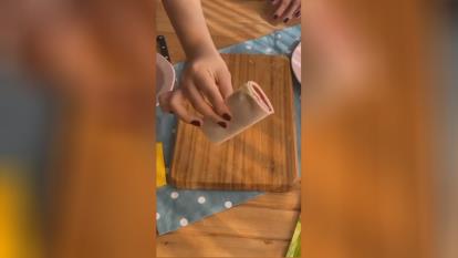 آموزش این رول ژامبون جذاب و خوشمزه رو اصلا از دست نده 😋