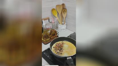 پوستر نیمرو شکم پر🍳