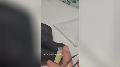 پوستر آموزش کاشت ناخن