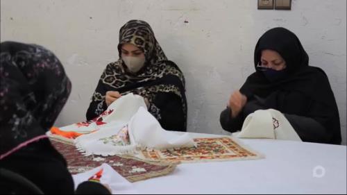 Mrs. Fatemeh Hatami, the manager of Kajal School, the country's top entrepreneur and an exemplary handicraft artist in the country