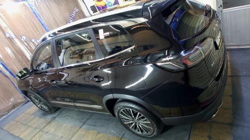 دیتیلینگ و سرامیک خودرو در تبریز