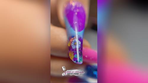 بهترین مربی کاشت ناخن اصفهان