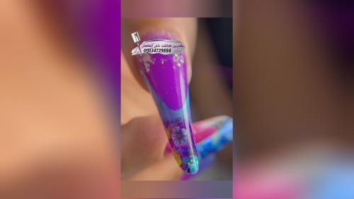 ژلیش ناخن در اصفهان