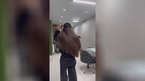 خانه کراتین پردیس
⚜️مرکز تخصصی صافی بی ضرر،احیا و درمان مو⚜️
مدرس و متخصص تراپی مو با مجوز رسمی💆🏻♀️
