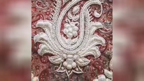 سرمه دوزی روی ترمه 