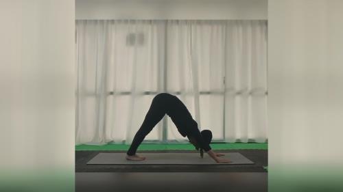 حرکت سلام بر خورشید-بهترین کلاس یوگا در اصفهان