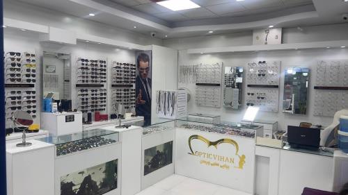 مطب بینایی سنجی و عینک ویهان